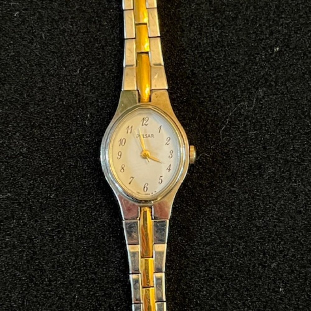 PULSAR | By Seiko Woman's Two-Tone Vintage Watch-NEW Battery
